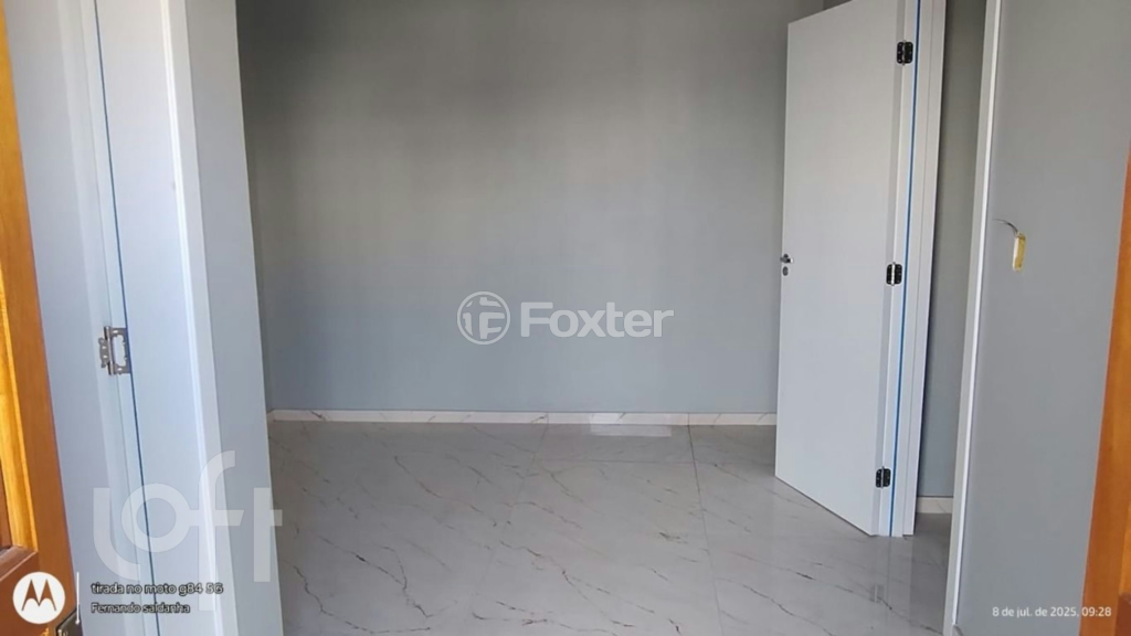 Casa à venda com 2 quartos, 77m² - Foto 2
