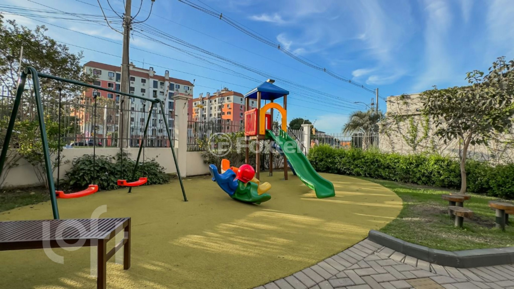 Apartamento à venda com 2 quartos, 40m² - Foto 13
