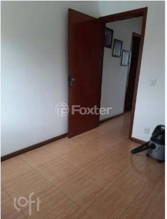 Casa à venda com 2 quartos, 64m² - Foto 7