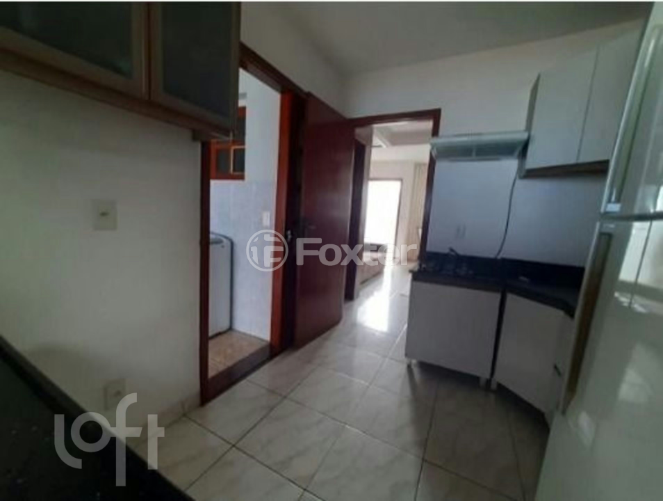 Casa à venda com 2 quartos, 64m² - Foto 3