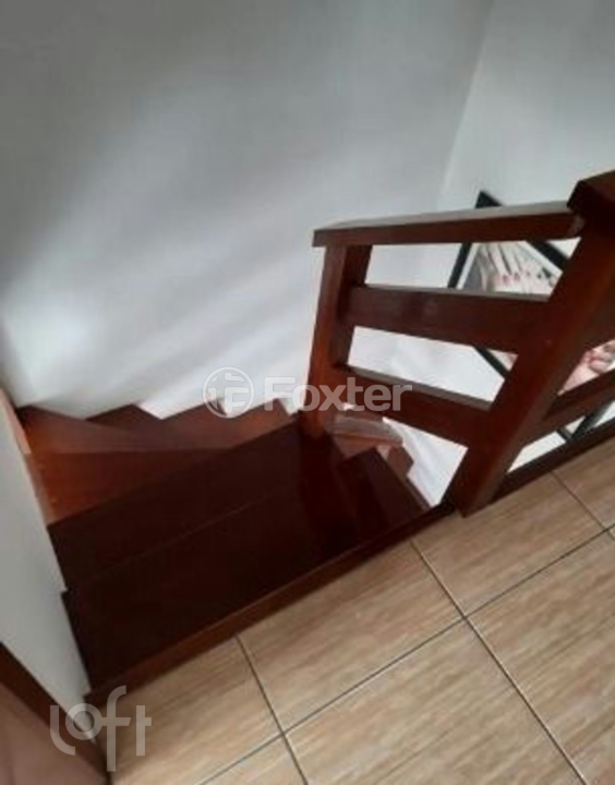 Casa à venda com 2 quartos, 64m² - Foto 4