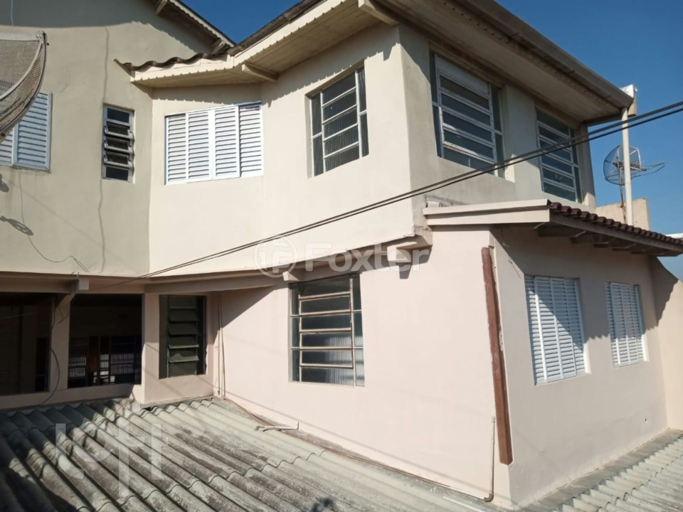 Casa à venda com 9 quartos, 140m² - Foto 11