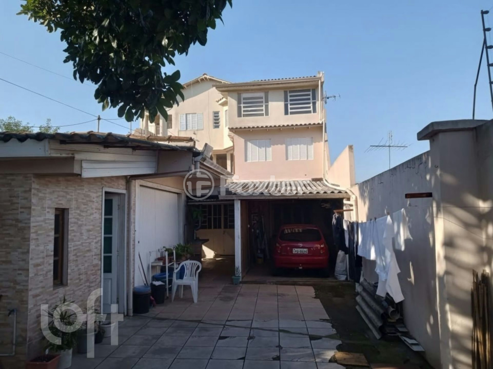 Casa à venda com 9 quartos, 140m² - Foto 30