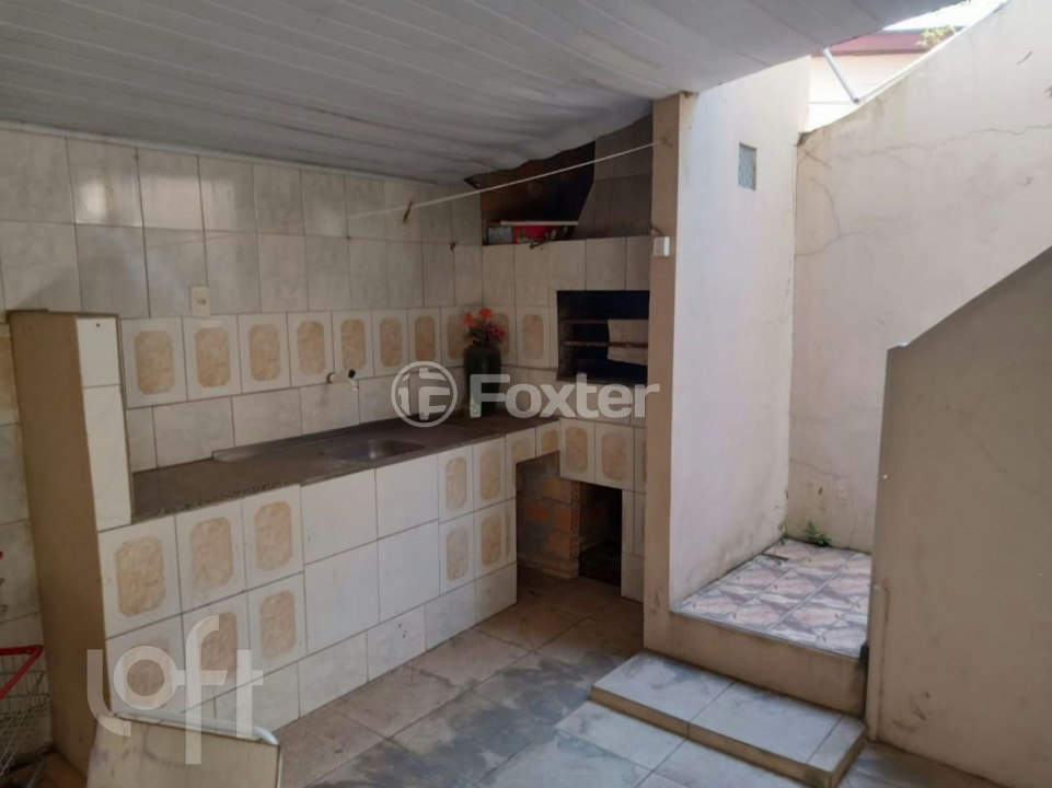 Casa à venda com 9 quartos, 140m² - Foto 27