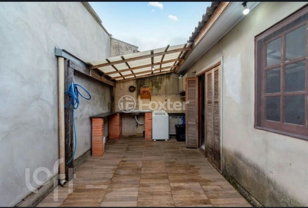 Casa à venda com 2 quartos, 55m² - Foto 11