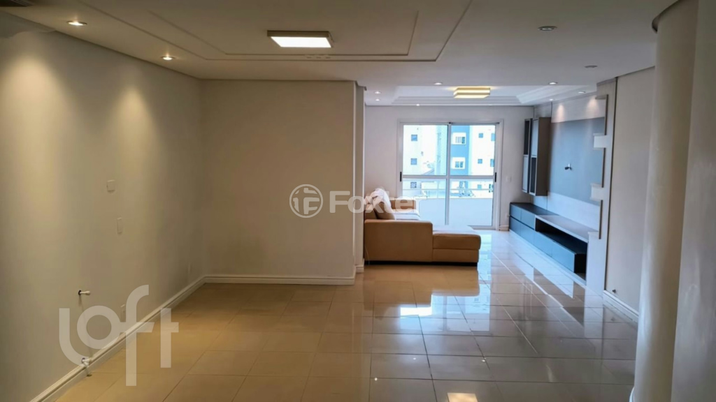 Apartamento à venda com 3 quartos, 179m² - Foto 2