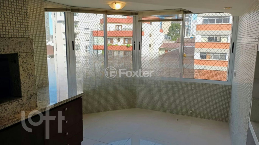 Apartamento à venda com 3 quartos, 179m² - Foto 13