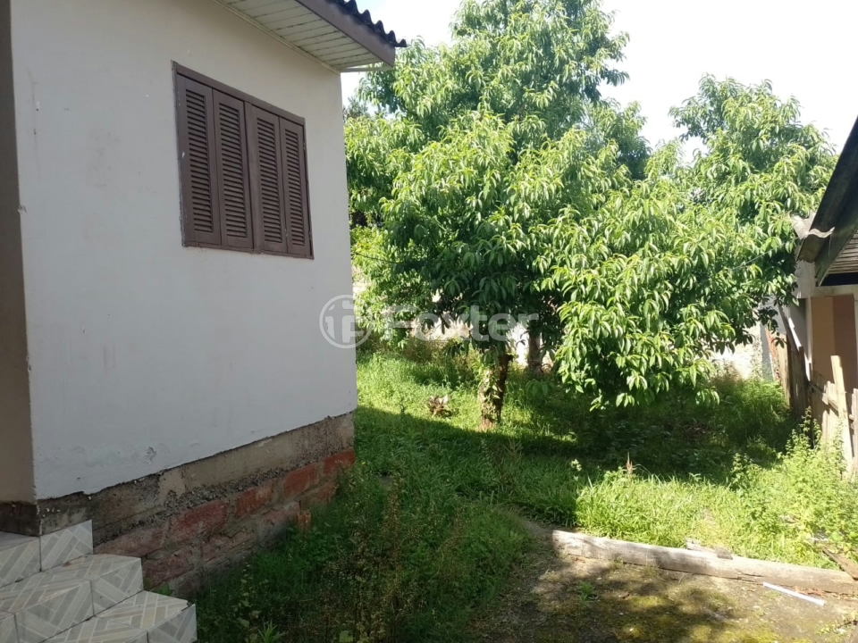 Casa à venda com 3 quartos, 100m² - Foto 2