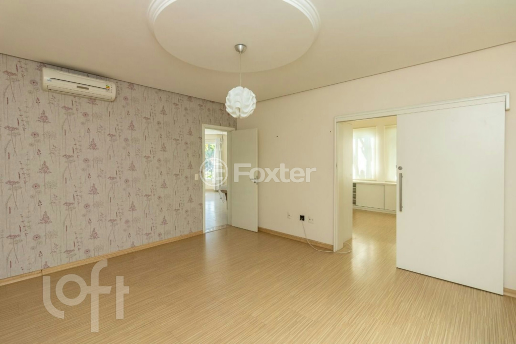 Casa de Condomínio à venda com 4 quartos, 296m² - Foto 7