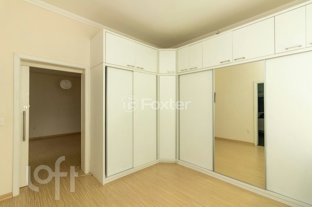 Casa de Condomínio à venda com 4 quartos, 296m² - Foto 9