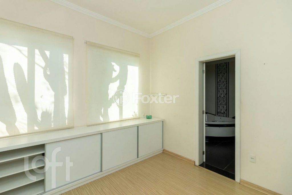 Casa de Condomínio à venda com 4 quartos, 296m² - Foto 11