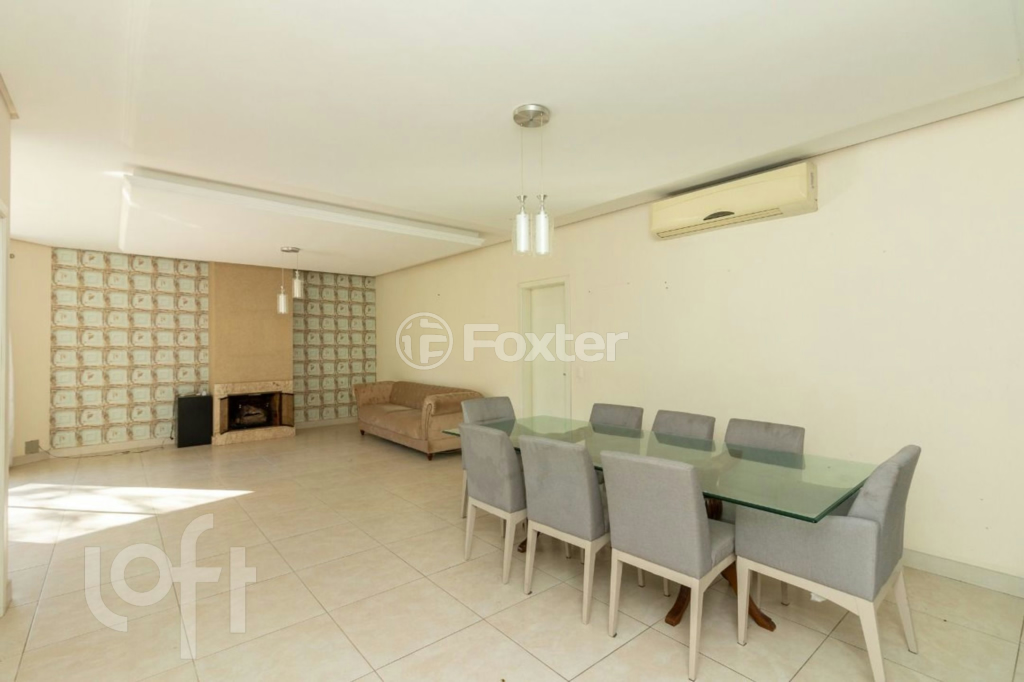 Casa de Condomínio à venda com 4 quartos, 296m² - Foto 1