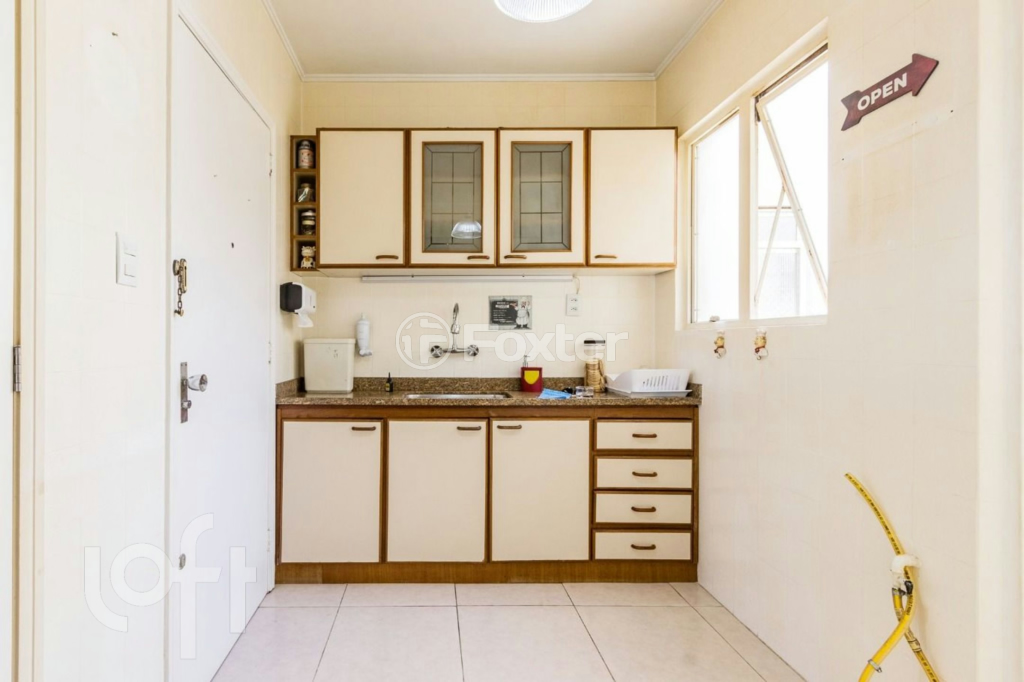 Apartamento à venda com 2 quartos, 72m² - Foto 27