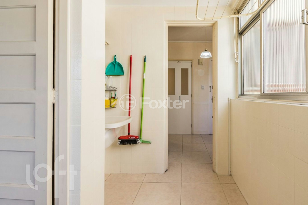 Apartamento à venda com 2 quartos, 72m² - Foto 32
