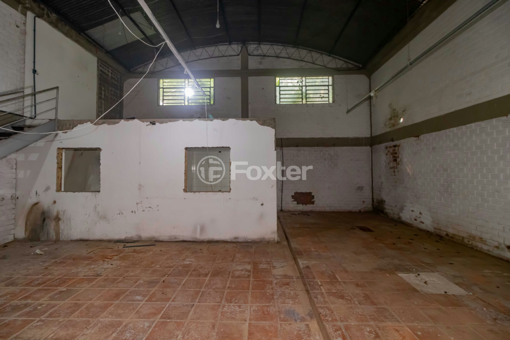 Depósito-Galpão-Armazém à venda, 300m² - Foto 4