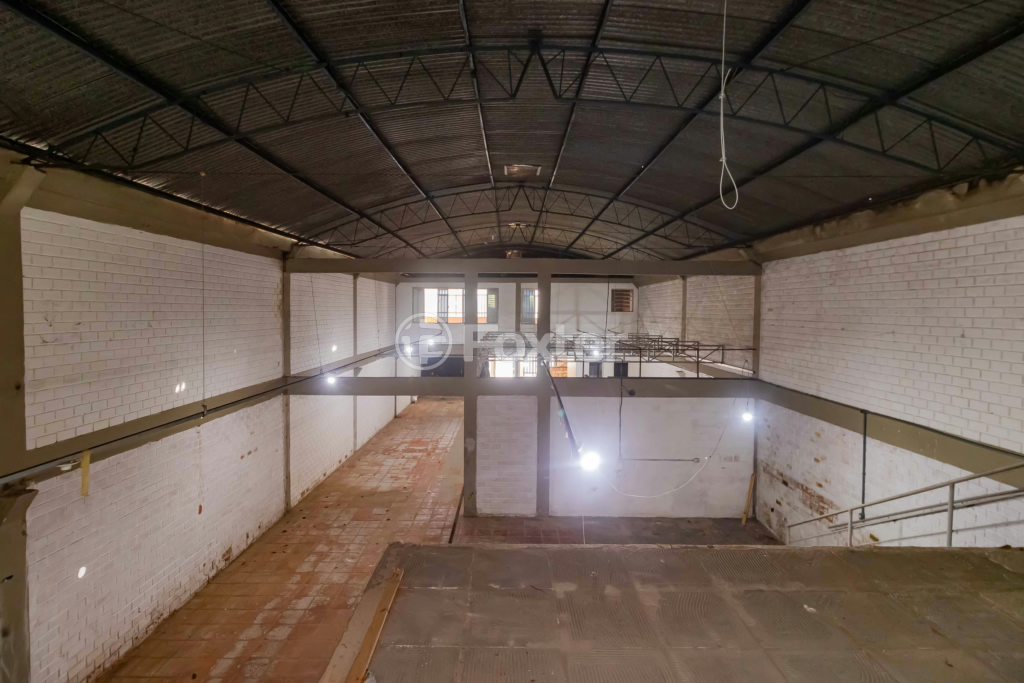 Depósito-Galpão-Armazém à venda, 300m² - Foto 9