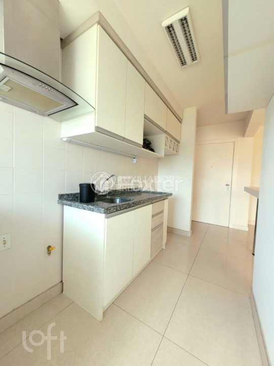 Apartamento à venda com 3 quartos, 71m² - Foto 2