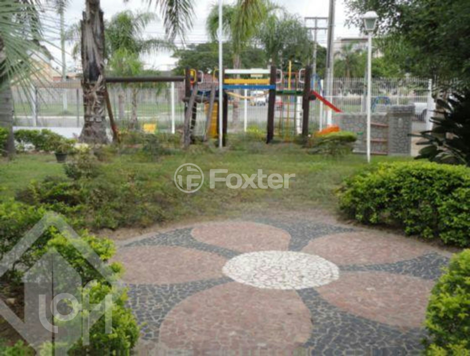 Casa à venda com 3 quartos, 99m² - Foto 5