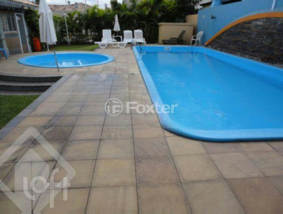 Casa à venda com 3 quartos, 99m² - Foto 4