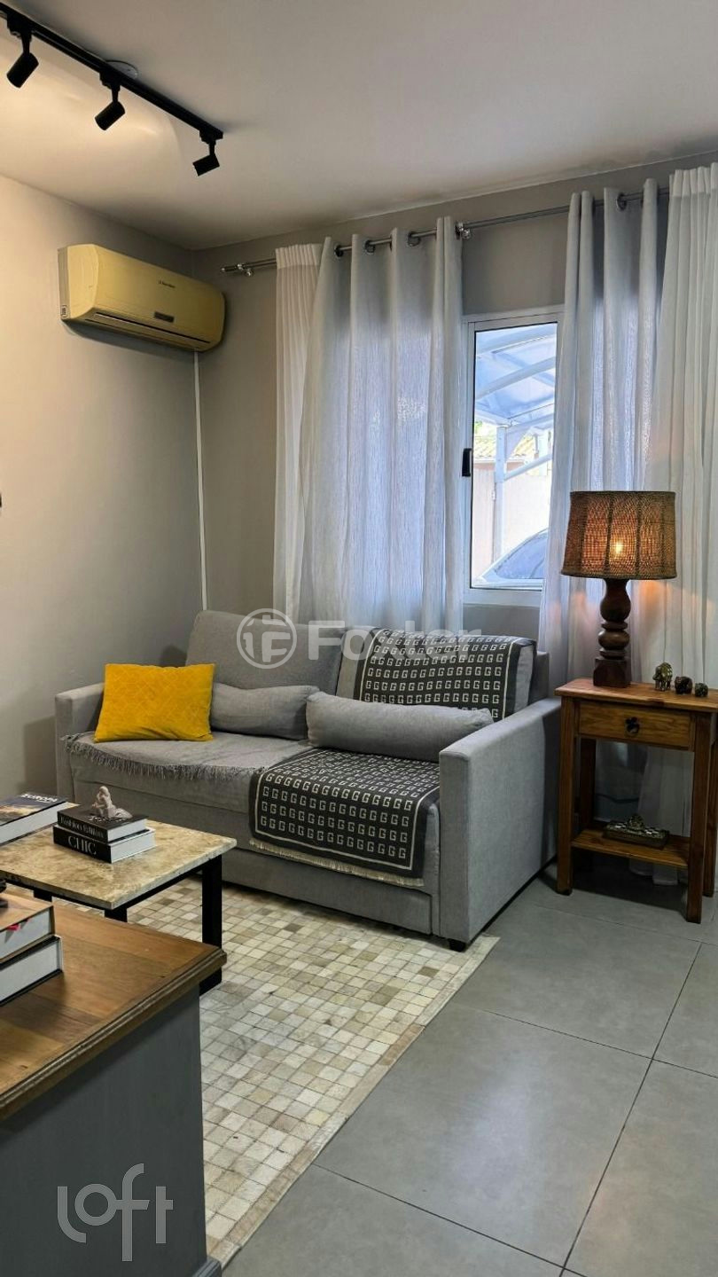 Casa à venda com 3 quartos, 99m² - Foto 11
