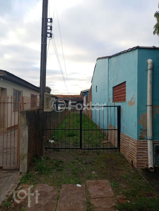 Casa à venda com 2 quartos, 54m² - Foto 1