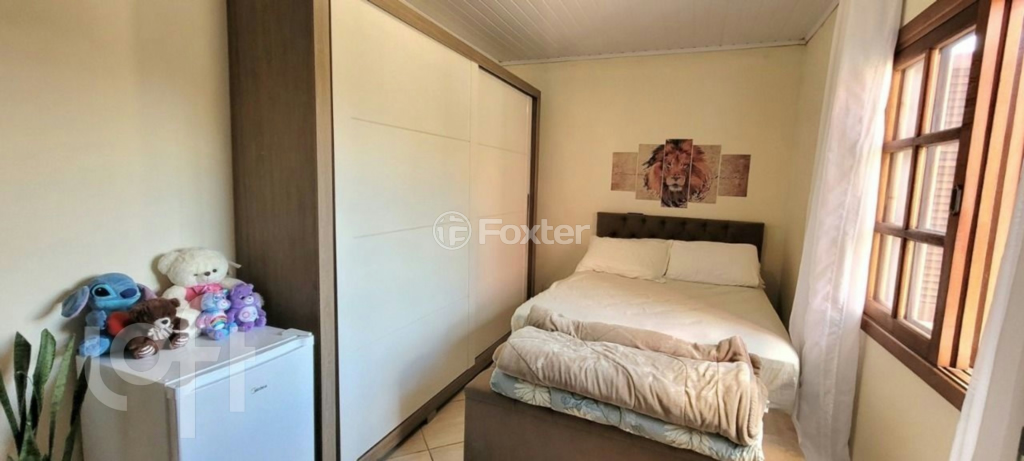 Casa à venda com 2 quartos, 62m² - Foto 2