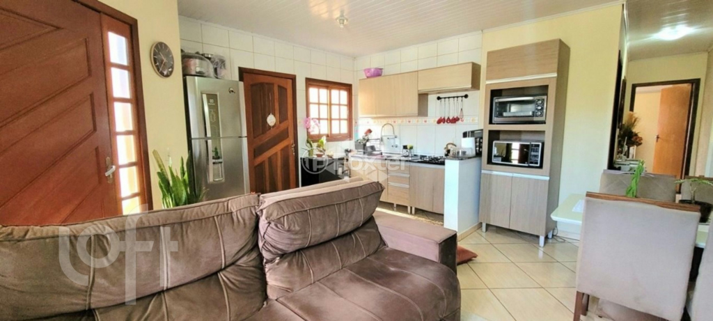 Casa à venda com 2 quartos, 62m² - Foto 8