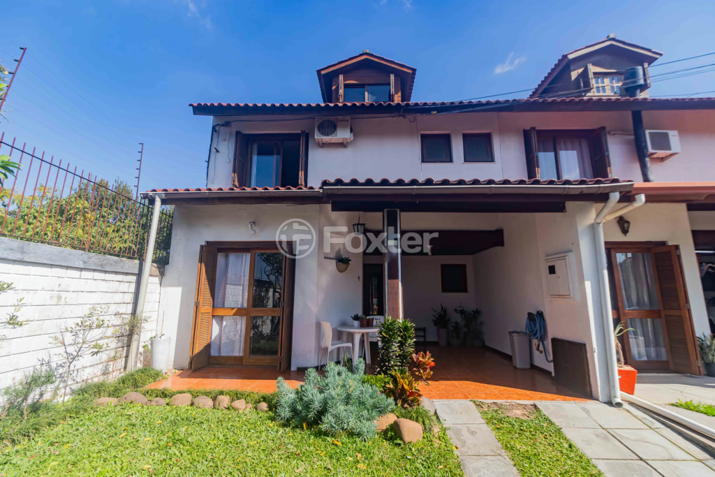 Casa de Condomínio à venda com 3 quartos, 130m² - Foto 1