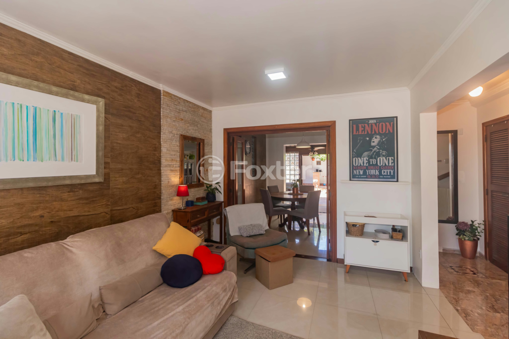 Casa de Condomínio à venda com 3 quartos, 130m² - Foto 4