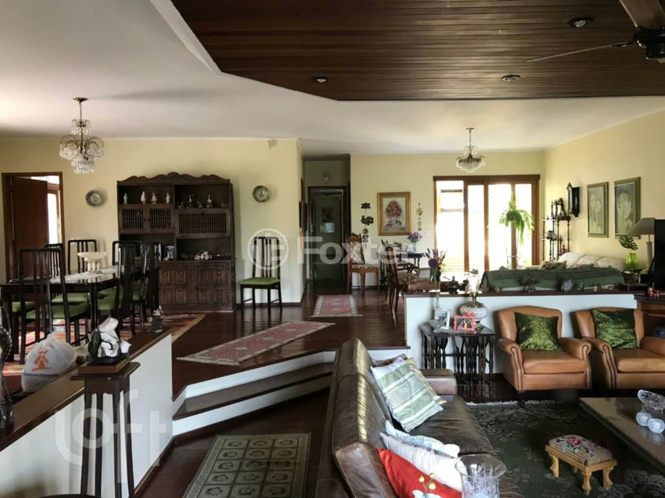 Casa à venda com 3 quartos, 500m² - Foto 7