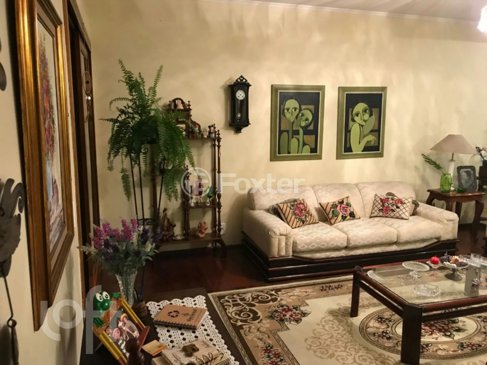 Casa à venda com 3 quartos, 500m² - Foto 2