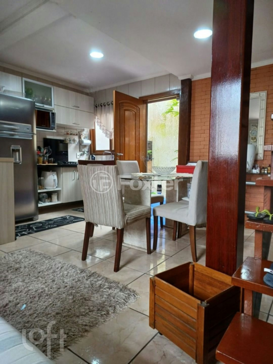 Casa à venda com 2 quartos, 91m² - Foto 3