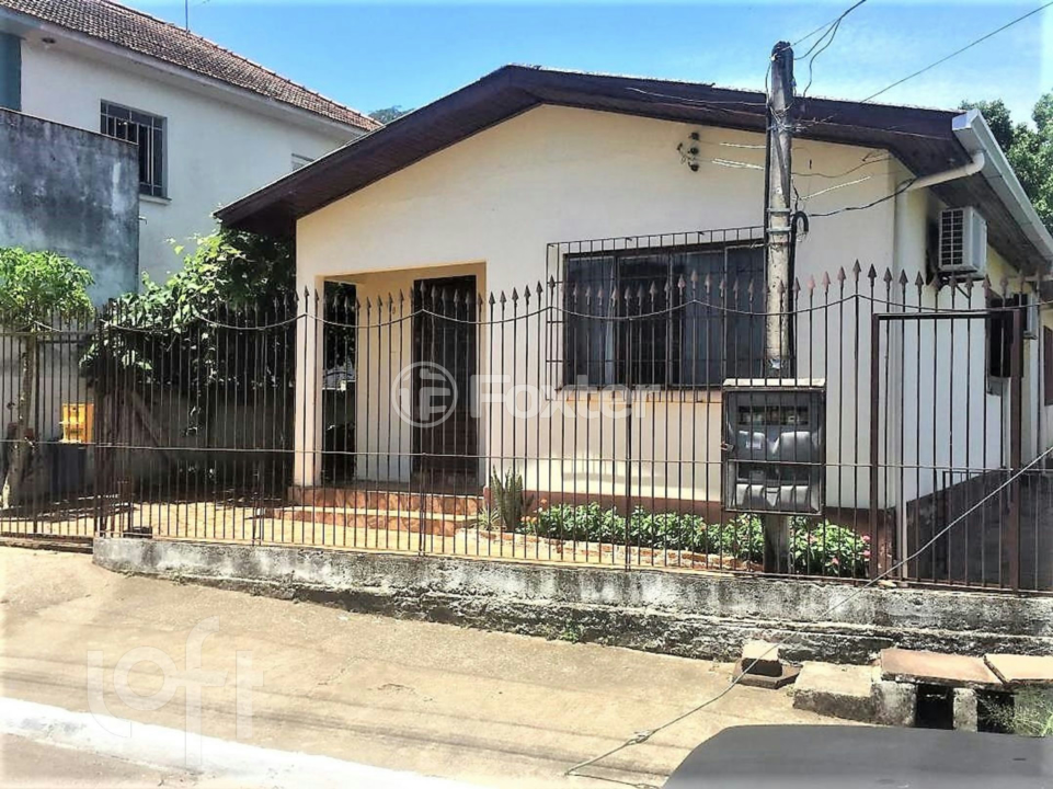 Casa à venda com 4 quartos, 105m² - Foto 1