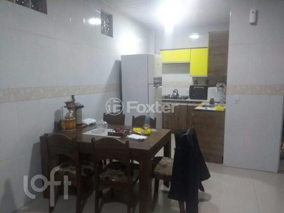 Casa à venda com 2 quartos, 62m² - Foto 5