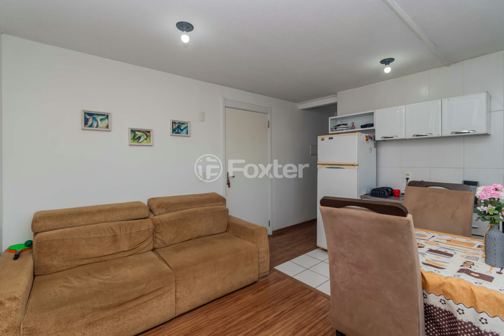Apartamento à venda com 2 quartos, 42m² - Foto 2