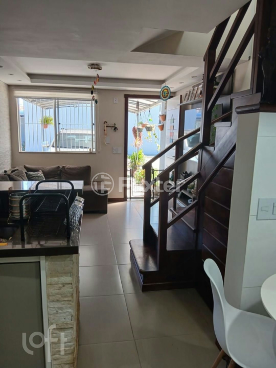 Casa à venda com 2 quartos, 54m² - Foto 26