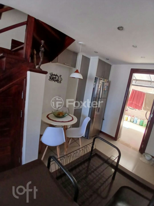 Casa à venda com 2 quartos, 54m² - Foto 13