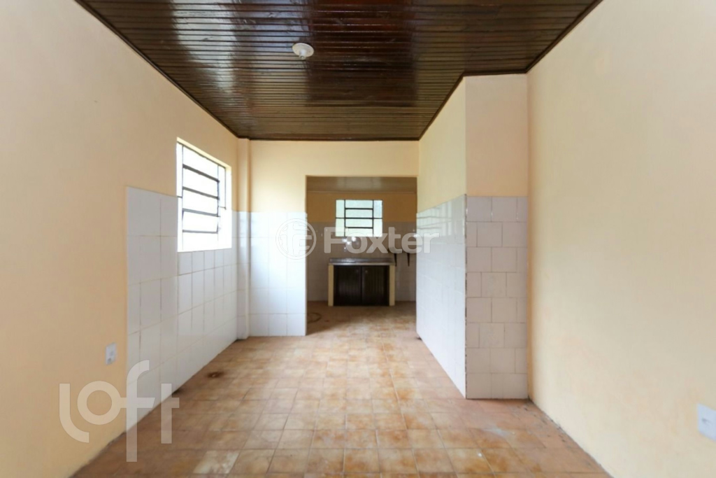 Casa à venda com 3 quartos, 100m² - Foto 4