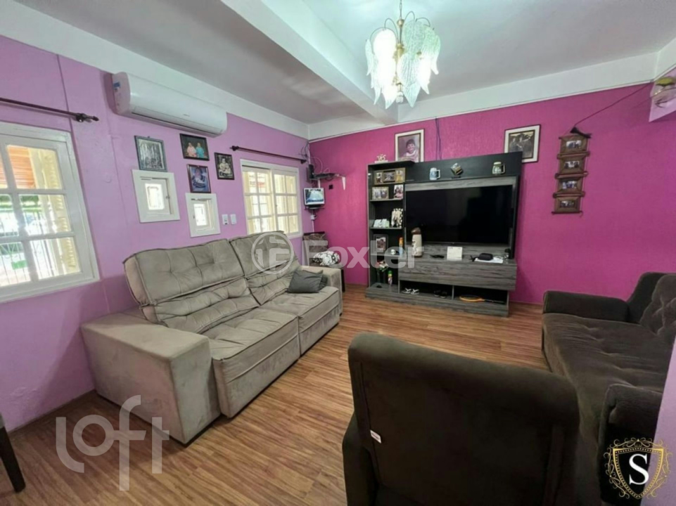 Casa à venda com 3 quartos, 180m² - Foto 1