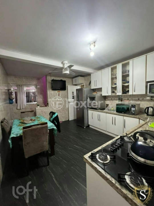 Casa à venda com 3 quartos, 180m² - Foto 8