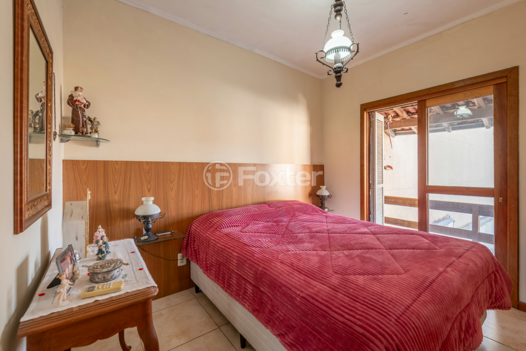 Casa à venda com 5 quartos, 240m² - Foto 10