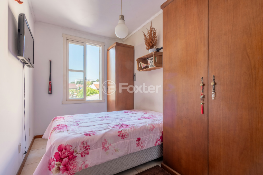Casa à venda com 5 quartos, 240m² - Foto 13