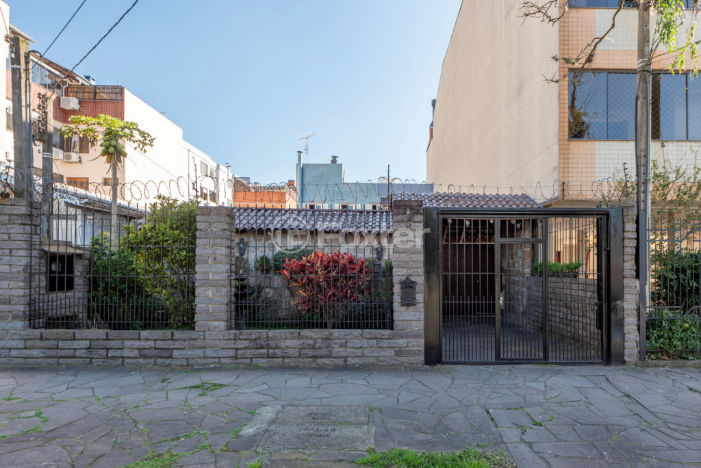 Casa à venda com 5 quartos, 240m² - Foto 31