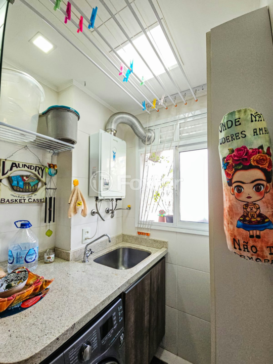 Apartamento à venda com 2 quartos, 63m² - Foto 12