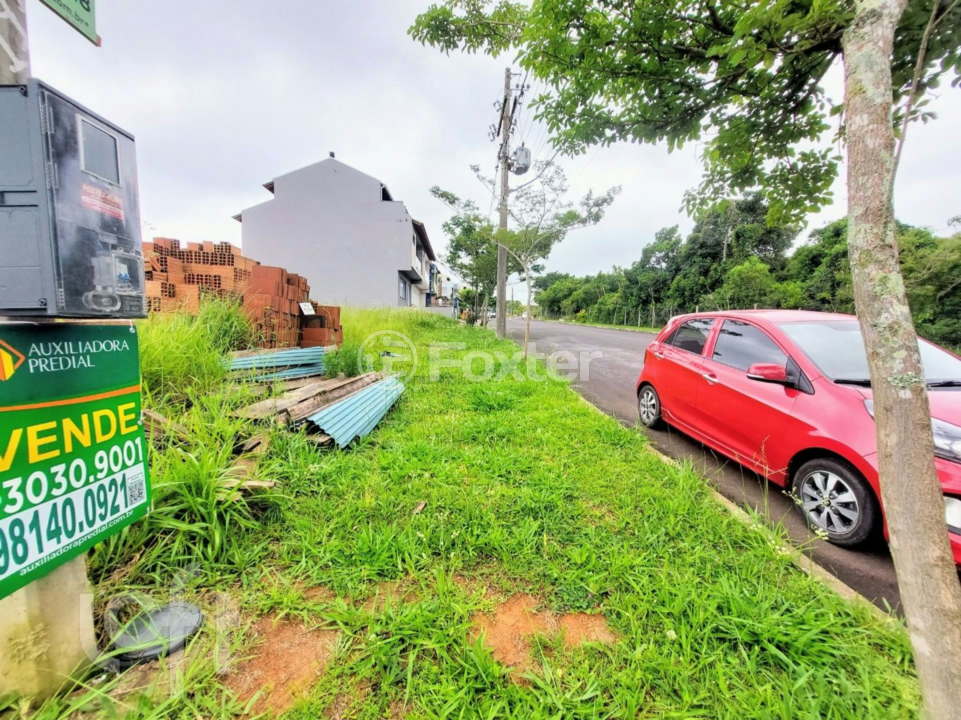 Casa à venda com 3 quartos, 126m² - Foto 1