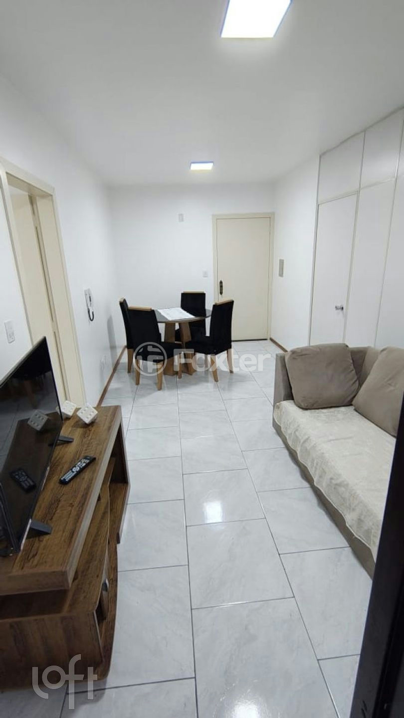Apartamento à venda com 1 quarto, 45m² - Foto 2