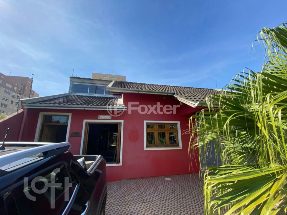 Casa à venda com 2 quartos, 124m² - Foto 1
