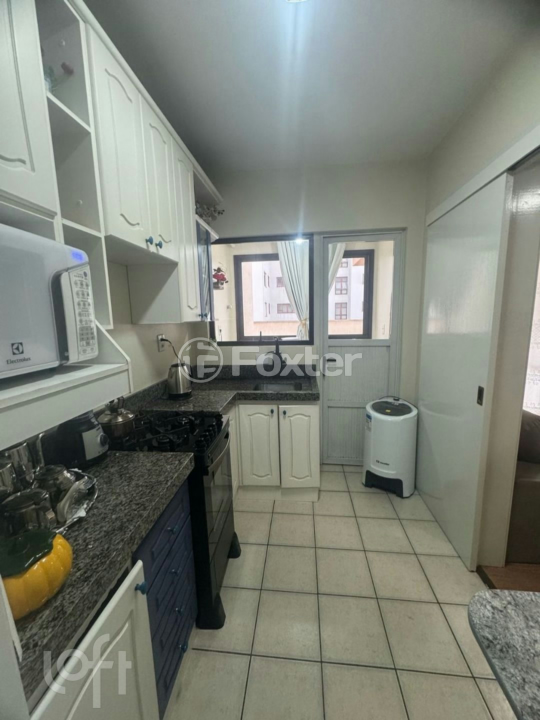 Apartamento à venda com 2 quartos, 62m² - Foto 11