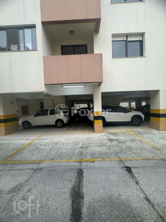 Apartamento à venda com 2 quartos, 62m² - Foto 23