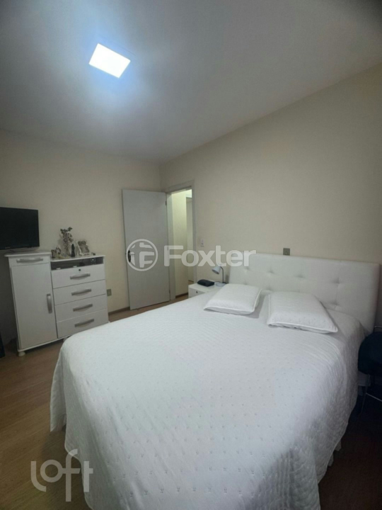 Apartamento à venda com 2 quartos, 62m² - Foto 18